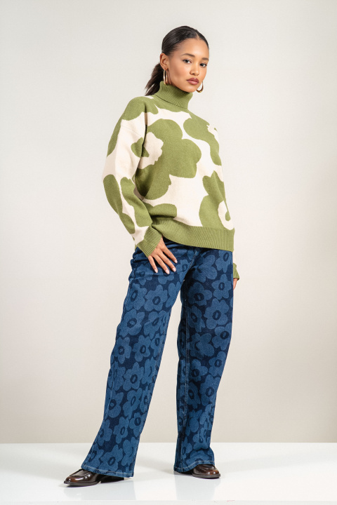 Дамски плетен пуловер