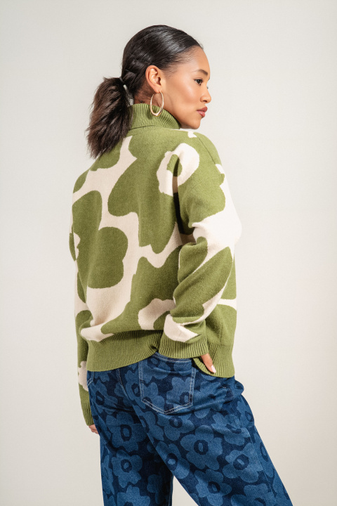 Дамски плетен пуловер