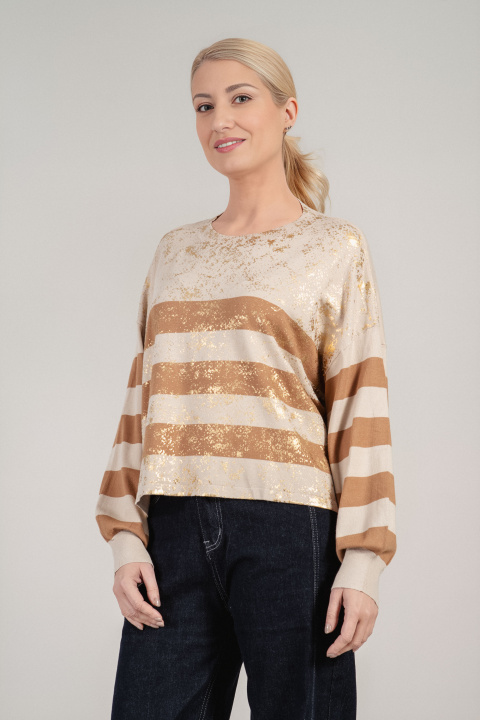 Дамски пуловер от фино плетиво в бежово с принт райе и златист ефект