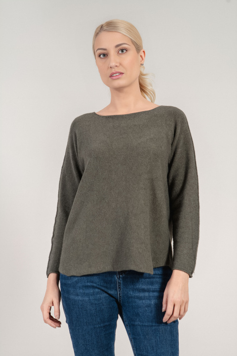 Дамски пуловер от фино плетиво в цвят милитъри