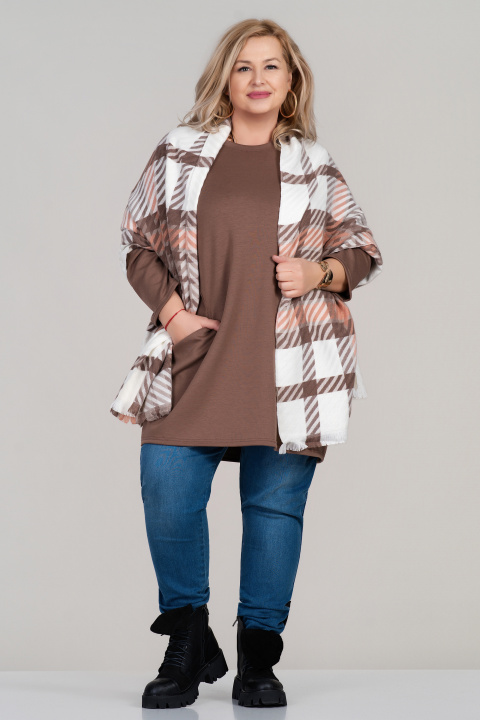 Дамски шал в цвят ванилия с кариран принт в бежово, кафяво и оранжево