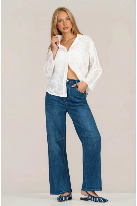 Дамски сини дънки с прав силует и комфортна еластичност