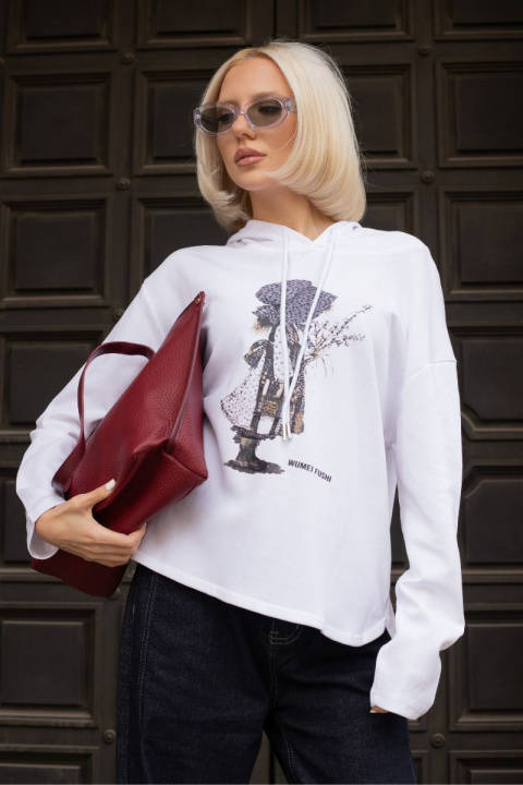 Дамски суитшърт в бяло с качулка и принт момиче с цветя