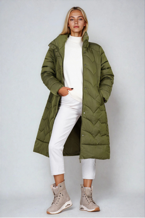Дамско дълго капитонирано яке в зелено с колан