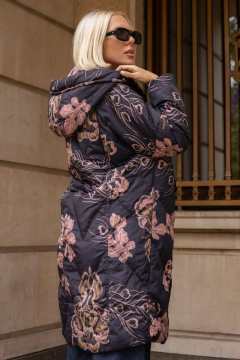 Дамско дълго яке с качулка в черно с принт розови цветя