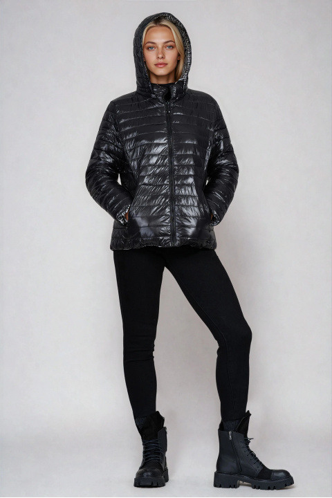 Дамско двулицево яке в черно с геометричен принт и качулка