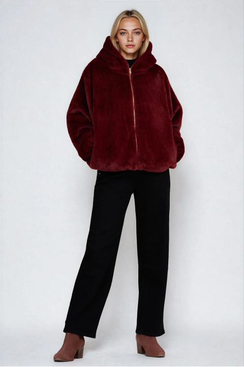 Дамско късо пухено палто в цвят бордо с качулка