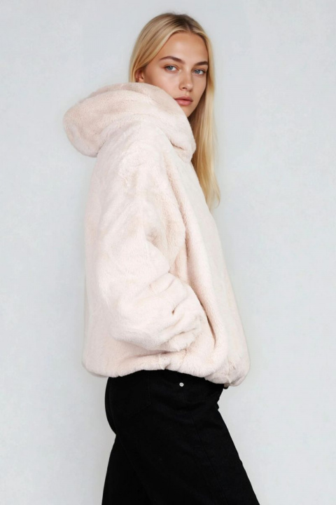 Дамско късо пухено палто в светлобежово с качулка