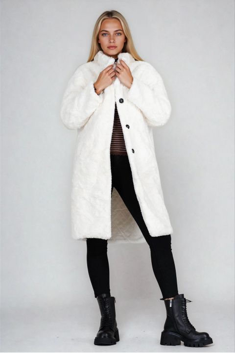 Дамско меко пухено палто в бяло