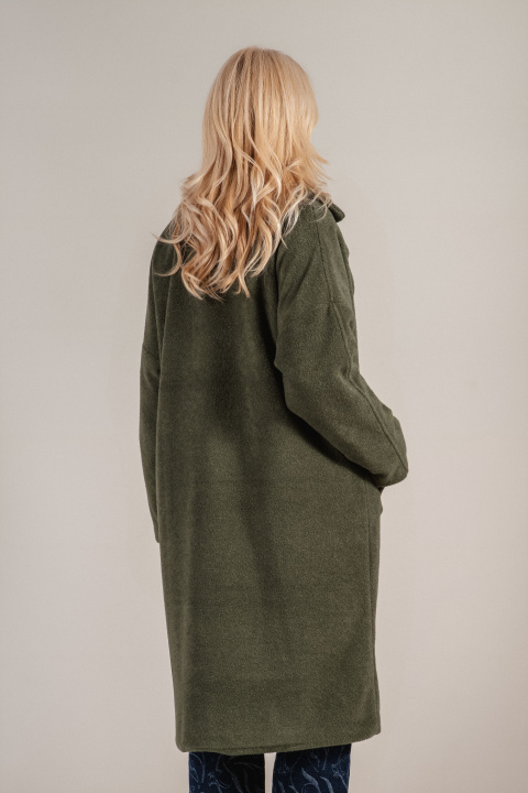 Дамско меко зелено палто с леопардов хастар и класическа линия