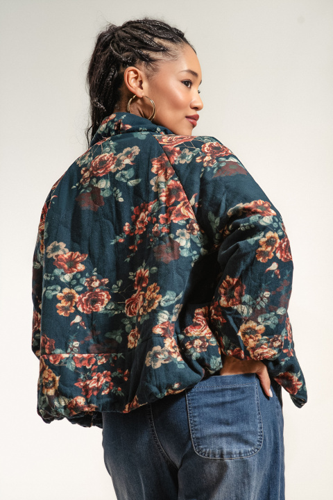 Дамско преходно яке от памук в цвят петрол и флорален принт