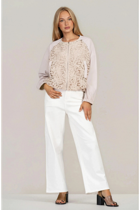Дамско яке с декоративна дантела в светлобежово с цип и свободна кройка