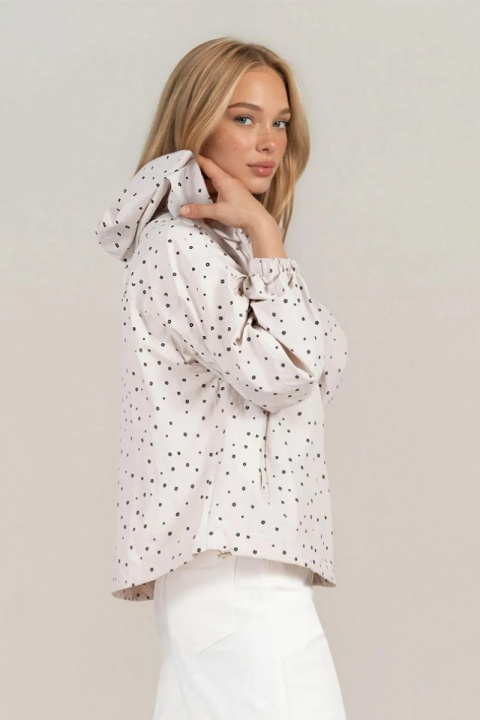 Дамско яке с качулка и връзки в светлобежово със ситен флорален десен