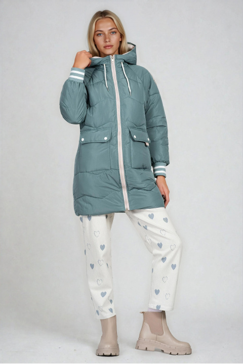 Дамско зимно яке в цвят мента с бежови ципове