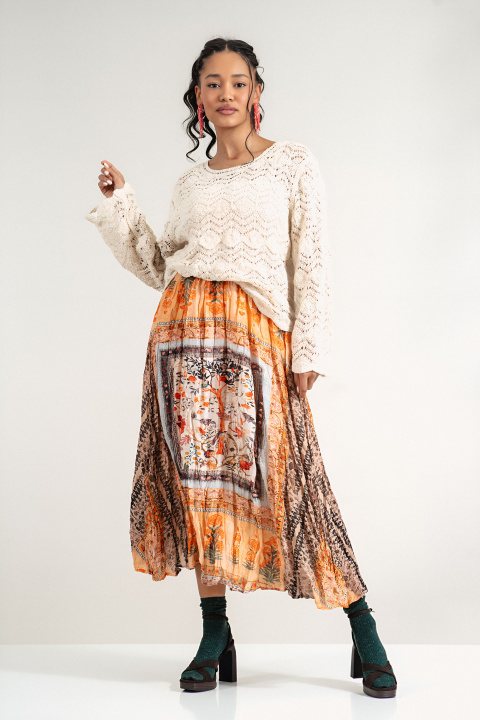 Дълга пола с цветен етно мотив и комфортна талия с ластик