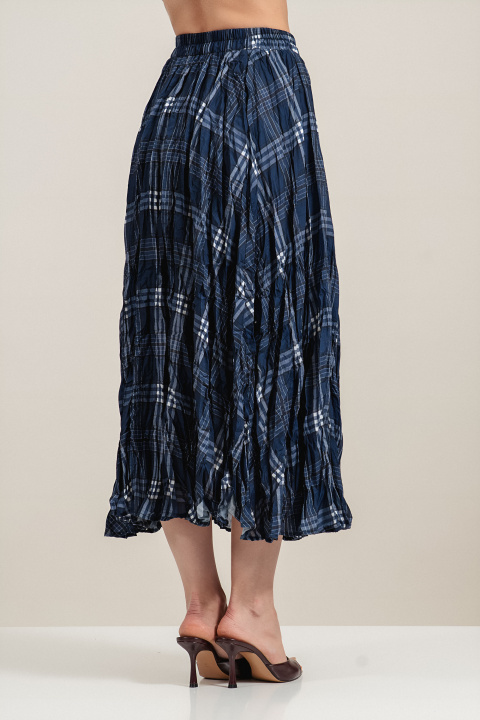 Дълга пола в синьо с намачкан ефект и кариран принт