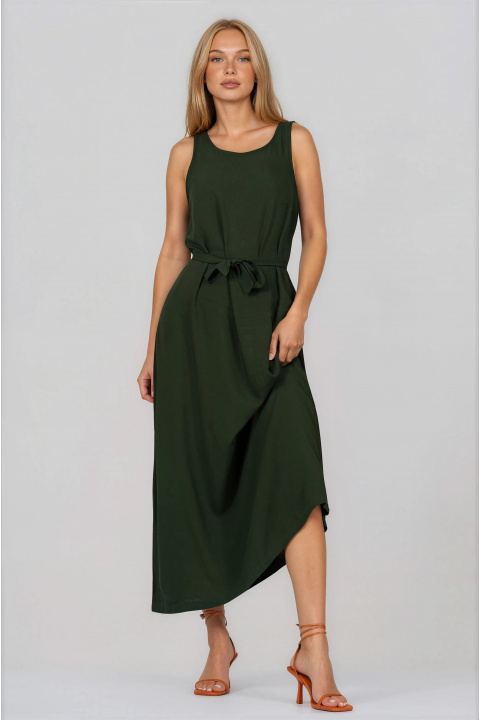 Дълга рокля от вискоза в тъмнозелено с връзка на гърба и колан