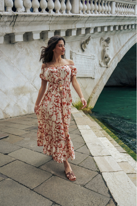 Дълга индийска рокля с коралов принт