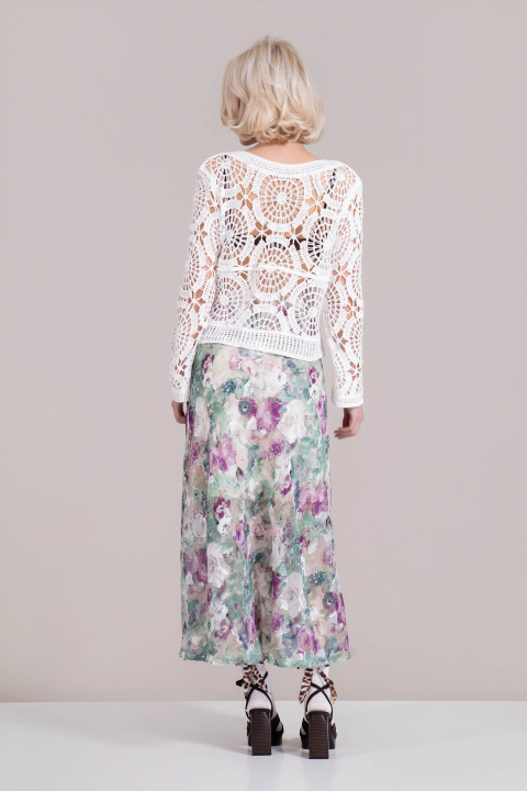 Ефирна пола в зелено с лилав флорален принт