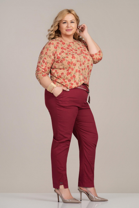 МАКСИ блуза от фино плетиво е бежово с принт рози