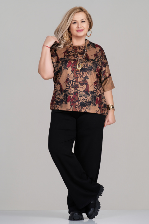 Макси блуза от фино плетиво в бежово с абстрактен принт в черно и бордо