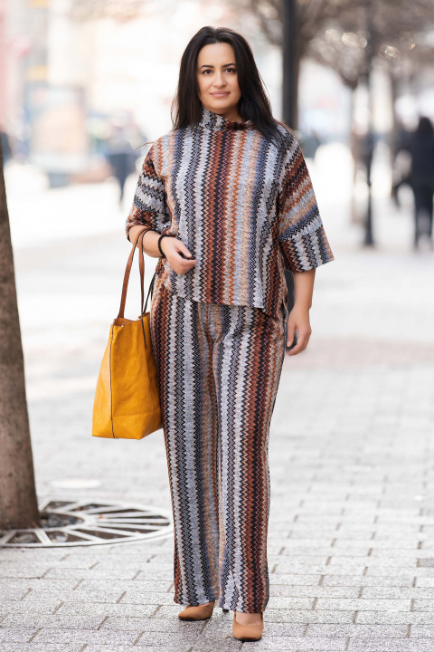 Макси блуза с цветен зигзагообразен принт