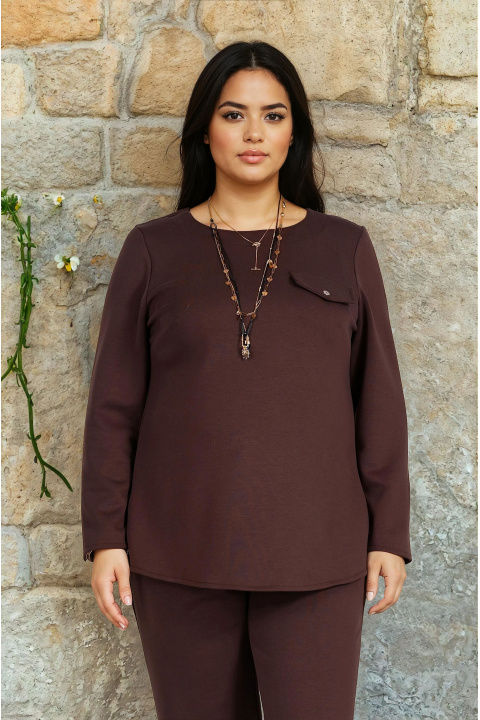 МАКСИ блуза в кафяво от плътна гладка материя с декоративен джоб с капак