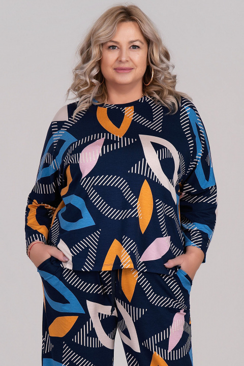 Макси блуза в тъмносиньо с цветен фигурален принт