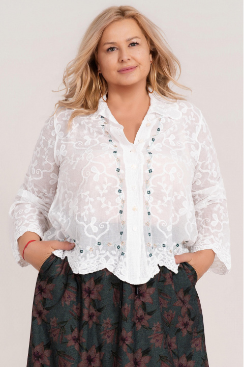 МАКСИ бяла памучна риза с кант релефни бродирани цветя