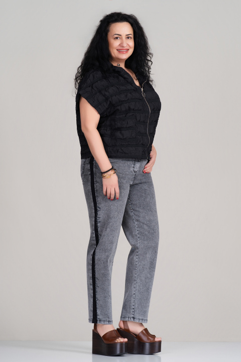 МАКСИ черен елек с цип и релефна текстура