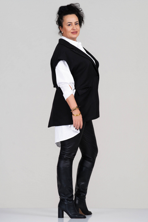 МАКСИ черен елек с панделка на гърба и брошка