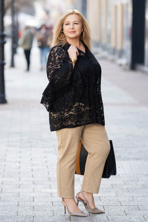 Макси черна риза от рязана дантела с ефектен ръкав