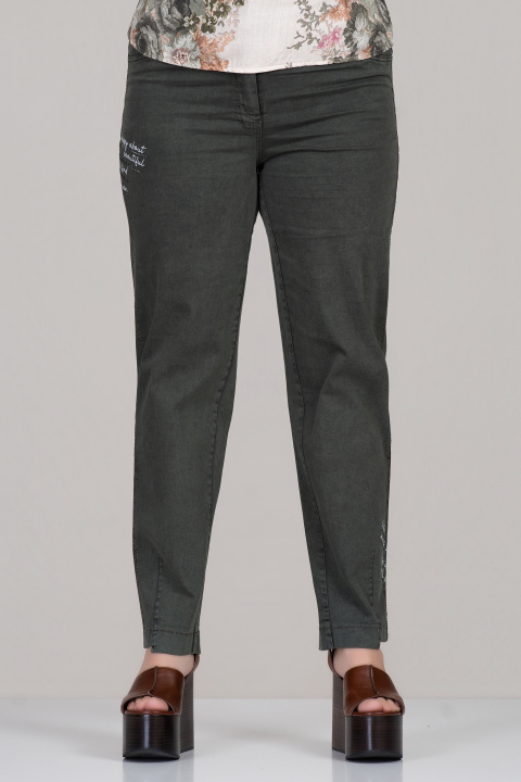 Макси дънки от памук в цвят милитъри с еластична талия и надпис и декоративни камъни