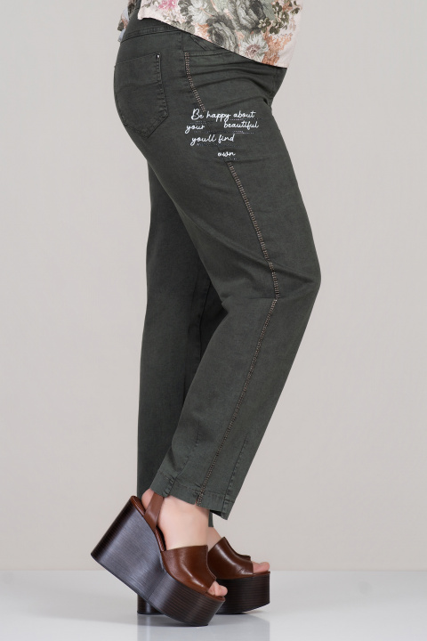 Макси дънки от памук в цвят милитъри с еластична талия и надпис и декоративни камъни