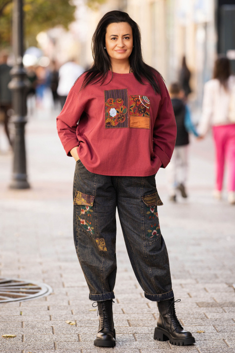 МАКСИ дънки с ластик в талията и цветни декоративни капаци