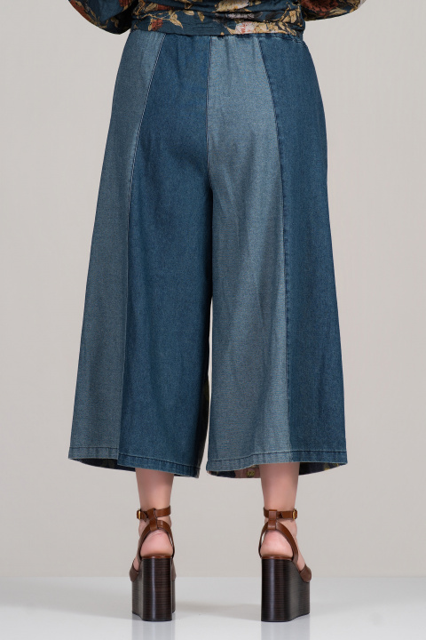 МАКСИ дънки с широк крачол, флорален кант в края и ластична талия