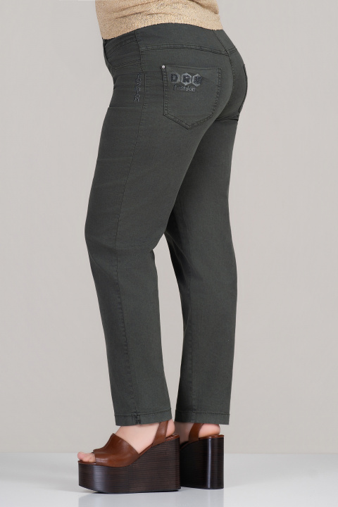 Макси дънки в цвят милитъри с бродиран надпис и страничен ластик в талията