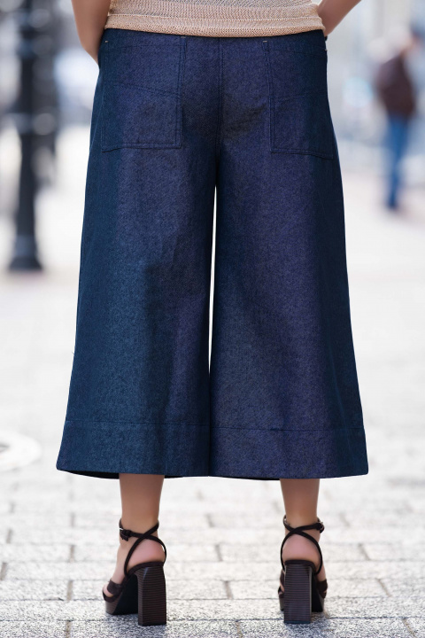 Макси дънки в тъмносиньо с широк крачол и еластична талия