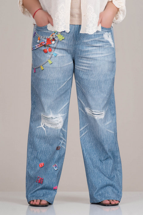 МАКСИ еластични дънки в синьо с щамповани ефекти и модерна визия