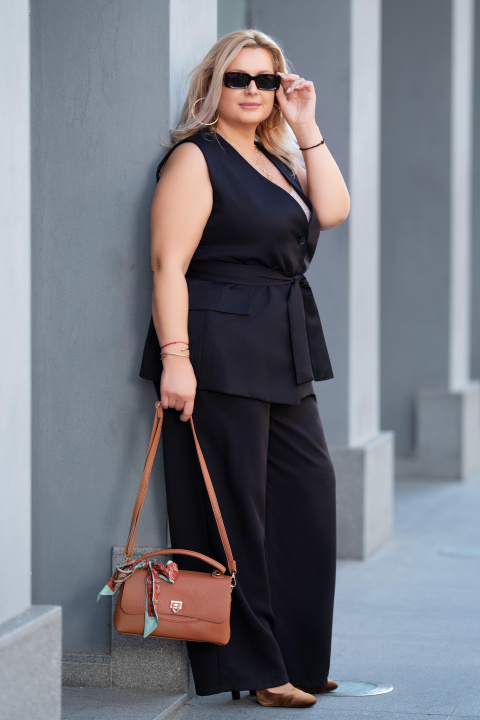 Макси елегантен комплект в черно с елек и широк панталон