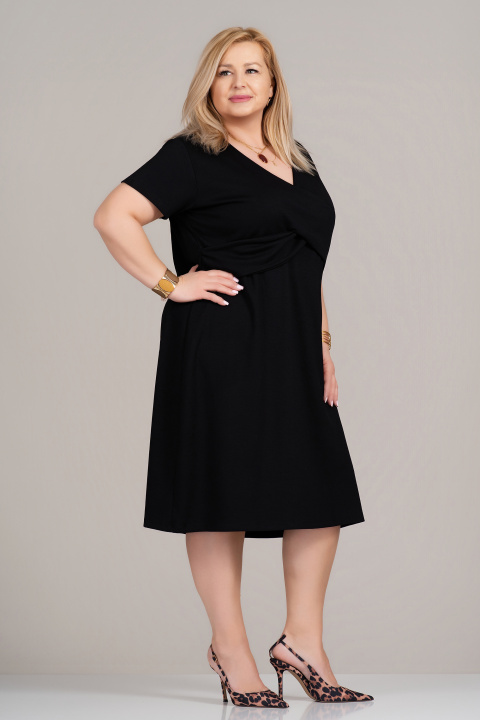 МАКСИ елегантна черна рокля с остро деколте