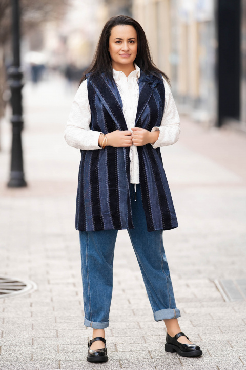 Макси елек от памук с вертикално райе в синьо и черно