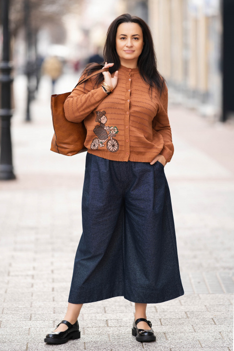 МАКСИ жилетка с апликация момиче на колело в керемиден цвят