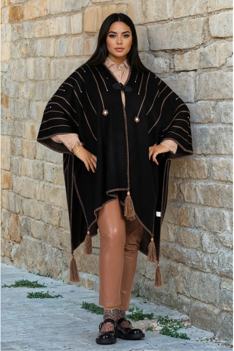 МАКСИ жилетка тип пончо в черно с кафяви линии, плетени цветя, камъни и пискюли