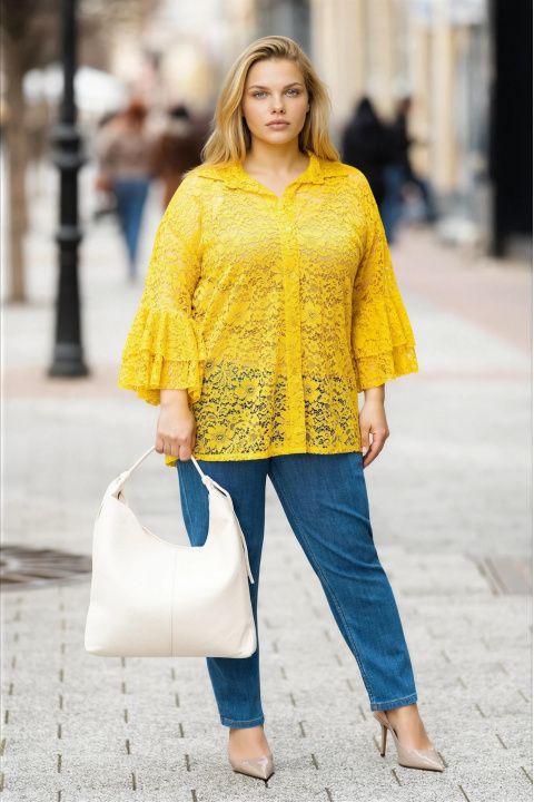 Макси жълта риза от рязана дантела с ефектен ръкав