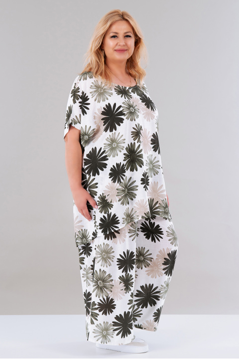 МАКСИ комплект с блуза и панталон в бяло с принт цветя в зелено и бежово