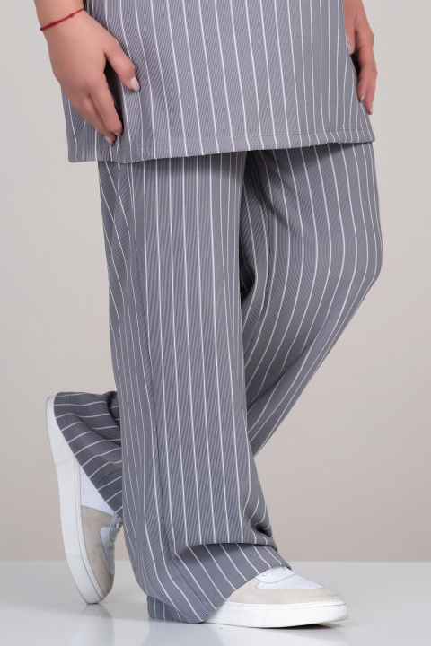 МАКСИ комплект в сиво с принт светло райе