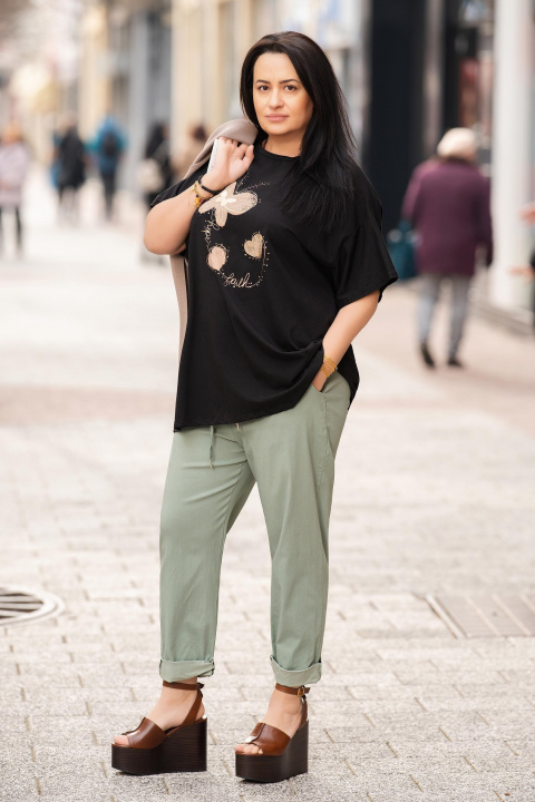 Макси памучна блуза в черно с принт сърца и пеперуда