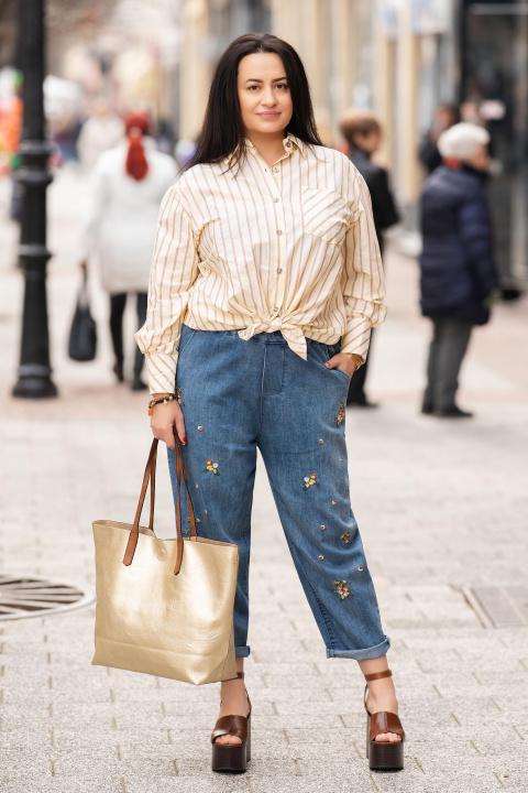 МАКСИ памучна риза в жълто с ефектно завързване, райран принт и дантелени елементи