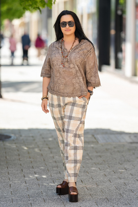 МАКСИ памучна туника в кафяво с бродерия и 7/8 ръкав